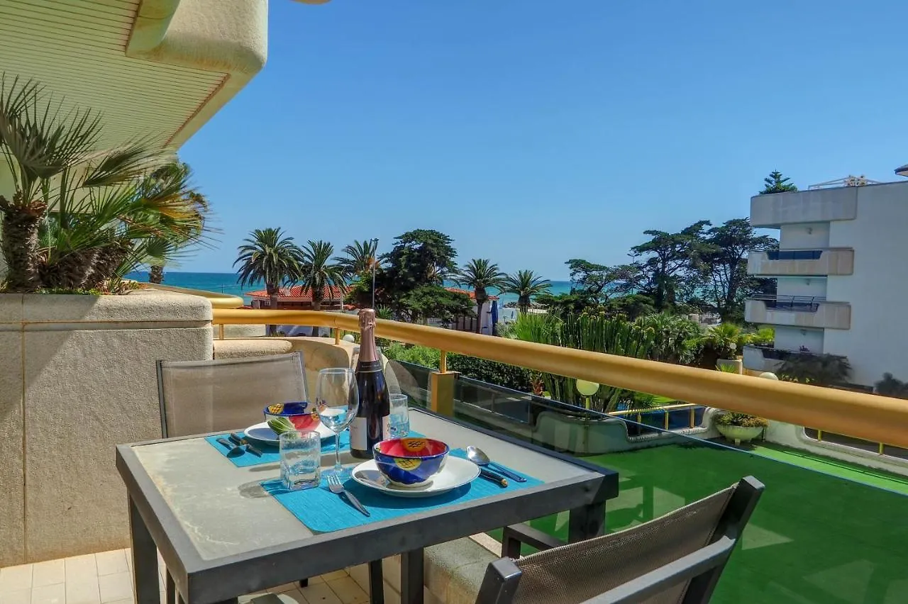 Mediterraneo Seaview Apartment By Hello Homes シッチェス 0*,  スペイン